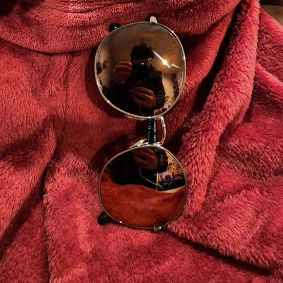 Sunglasses - Picture 1 of 3